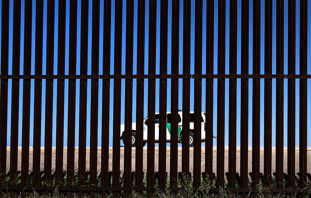 1200 miles of border with Mexico, but 65 miles of wall is enough for ...